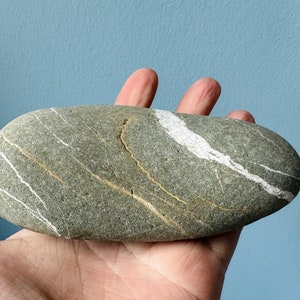 A Huge Green Celtic Wishing Stone With Multiple Big White Circles - Rare Irish Stone/Natural Striped Rock/ Zen Stone/Spiritual Gift 117/470g