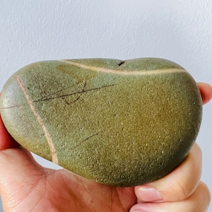 Very Rare Heavy Green Celtic Wishing Stone With Huge White Quartz Circle On Stone Inside/Rare Stone/Natural Striped Rock/Zen Stone -136