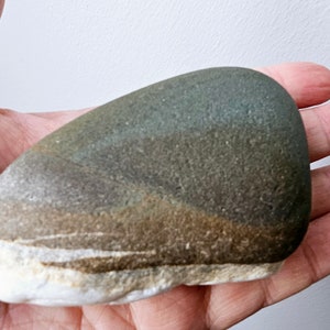 Un capolavoro di pietra dei desideri celtica con 3 colori dall'Irlanda - Pietra dei desideri celtica/pietra zen/pietra rara/roccia naturale a strisce
