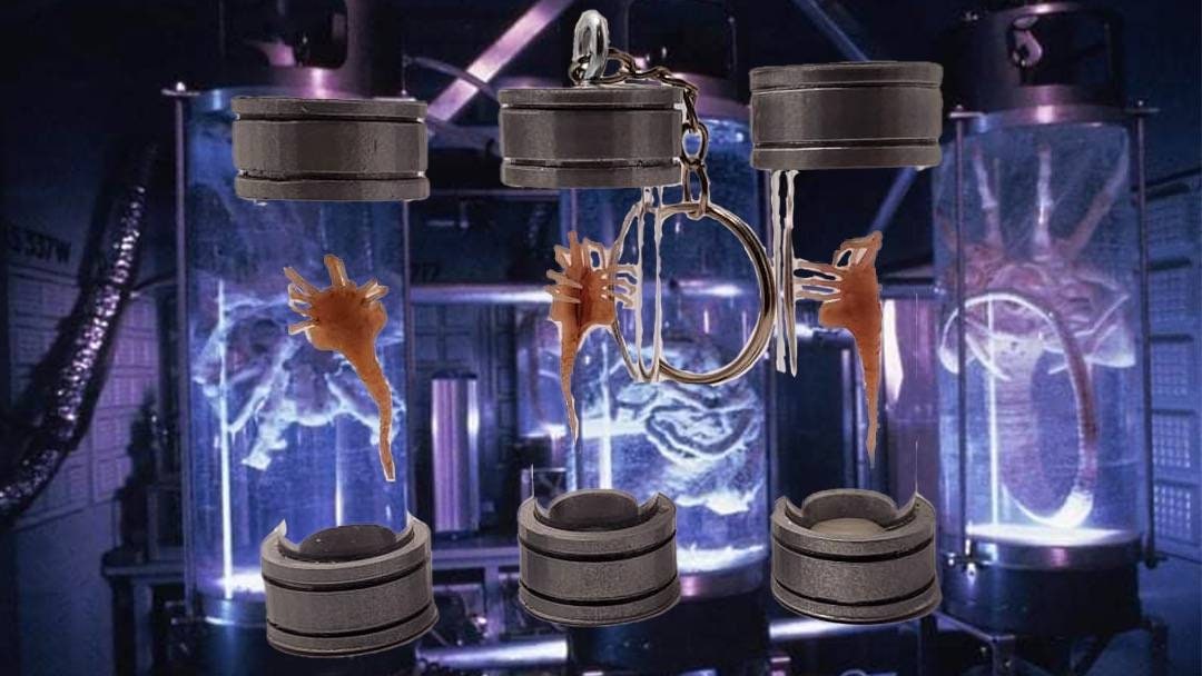 Alien Face Hugger Keychain Etsy