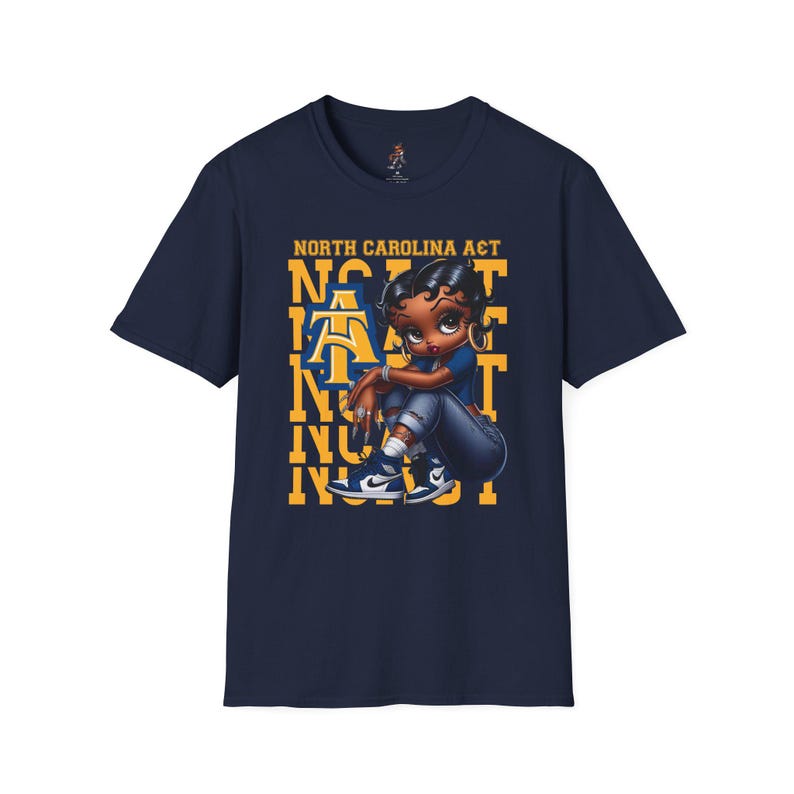 Camiseta unissex macia NCAT Aggies North Carolina AT University Sneakerhead Betty Boop imagem 1