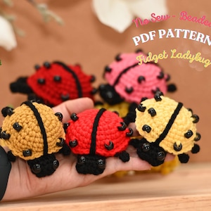 Virkmönster med pärlfri Fidget-nyckelpiga | 2-i-1 nybörjarvänlig sensorisk ASMR-leksak Amigurumi (PDF-mönster)