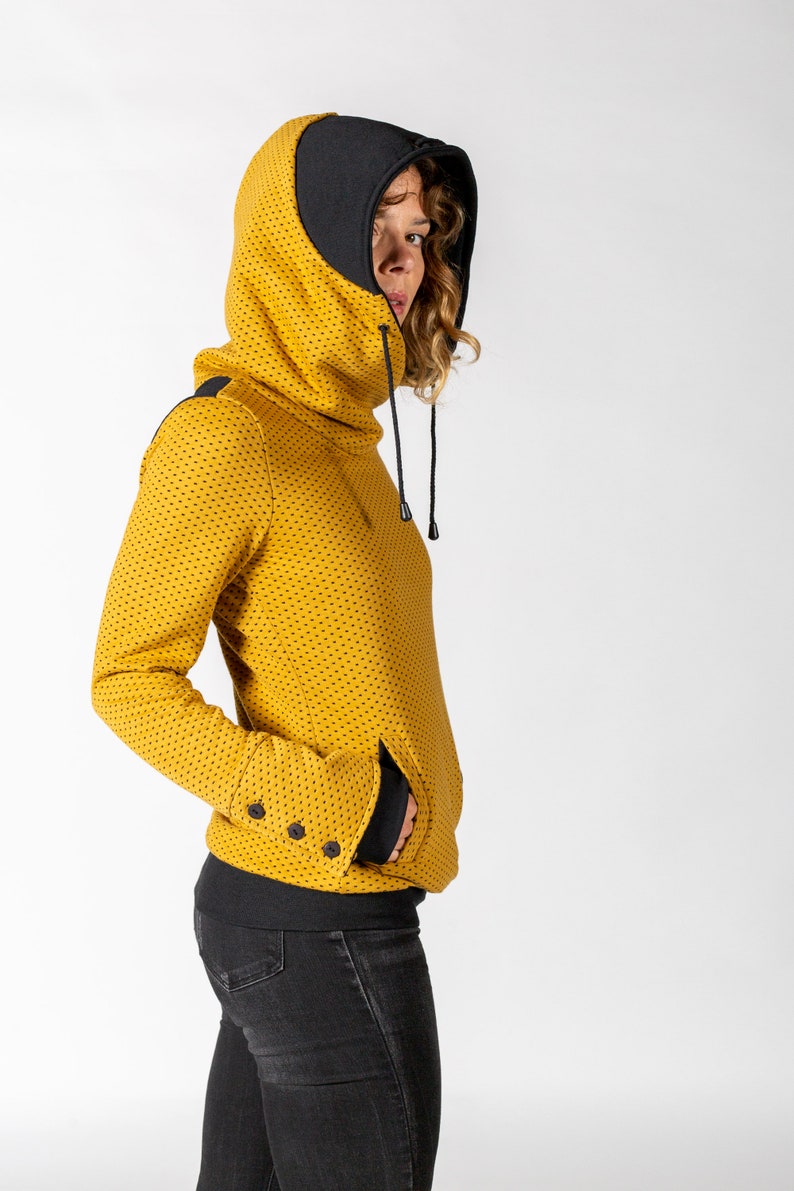 HOODIE WITH CROSSOVER AND DOUBLE Cuff image 6