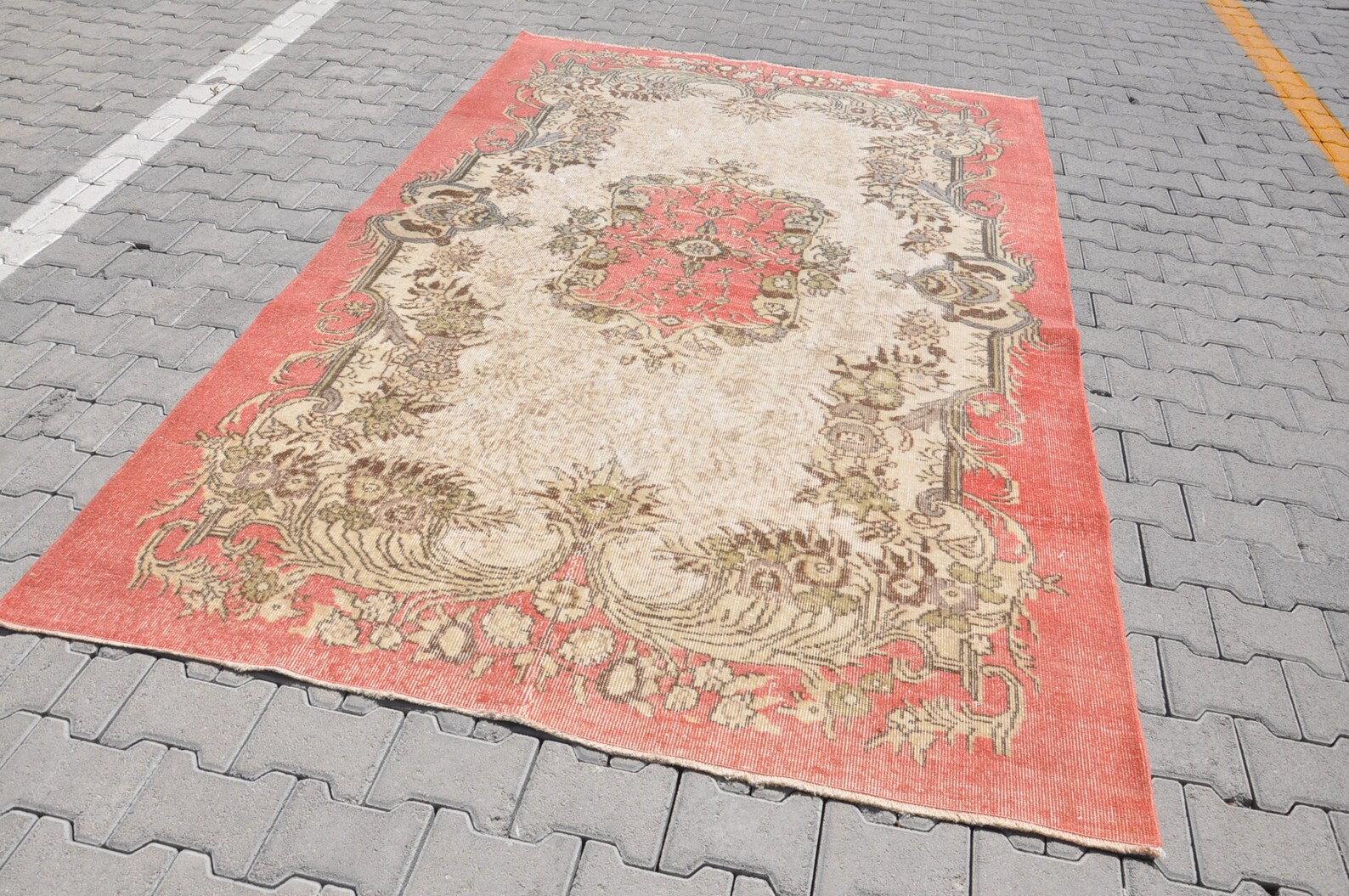 6x9 Vintage Turkish Rug / Turkey Carpet / Pale Tribal Carpet Etsy