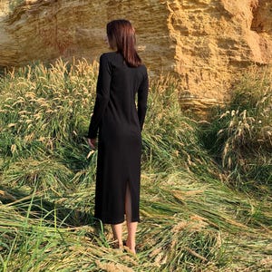 Black Ribbed Knit Midi Dress – Long Sleeve Slim Fit Stretch Dress with Back Slit, Minimalist Bodycon Dress, Casual Elegant Knitwear Outfit
