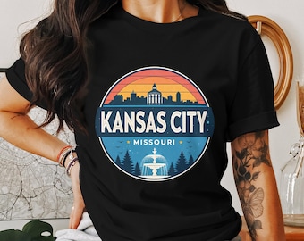 Kansas City Retro Sunset T-Shirt, Cityscape Design Kansas City Missouri Tee, Vintage Kansas City Tourist Shirt