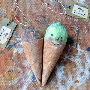 Conjunto para dos personas Helado colgante Helado Helado Helado Chocolate Menta Nicecream con cara y brillo hecho de cartón upcycling y algodón / algodón