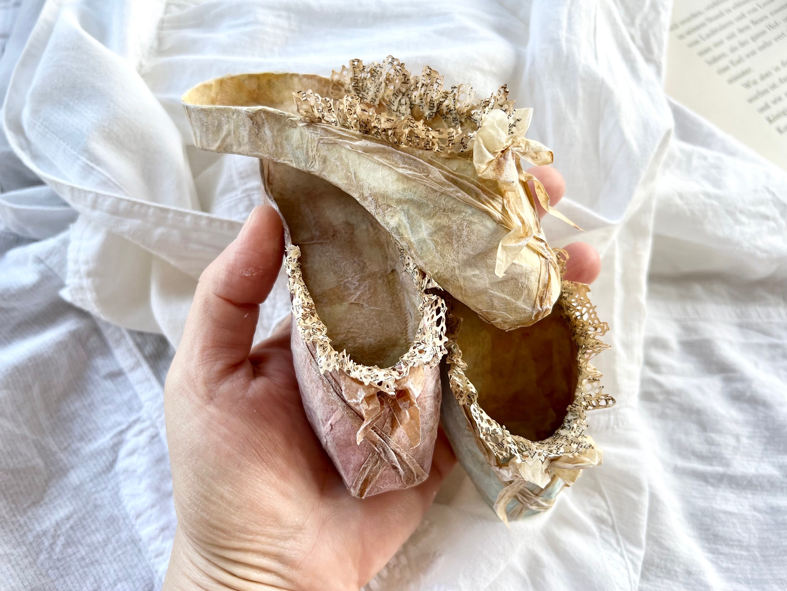 Vintage ballet pointe shoes for best sale sale