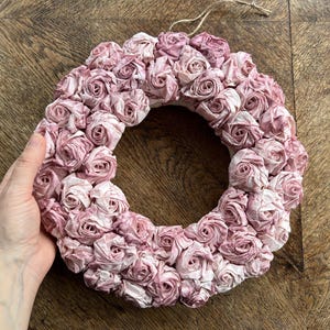 Opulento grande coração rosa feito de papelão reciclado e papel vintage upcycling Dia das Mães Dia dos Namorados Aniversário