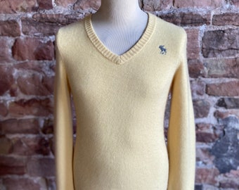 Abercrombie & Fitch 100% Pure Cashmere V Neck Sweater. FREE UK POST