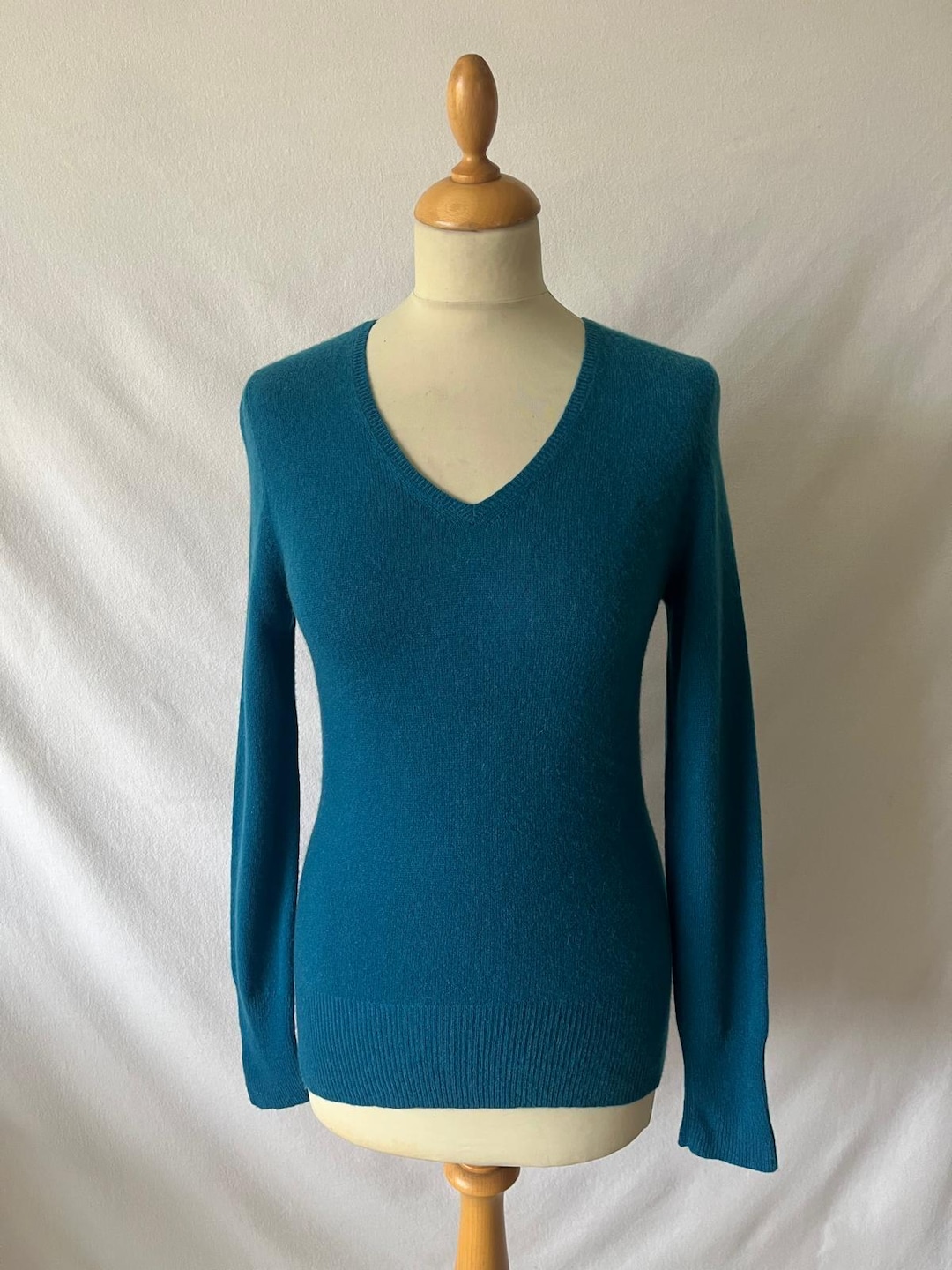 100% Pure Cashmere V Neck FREE UK POST