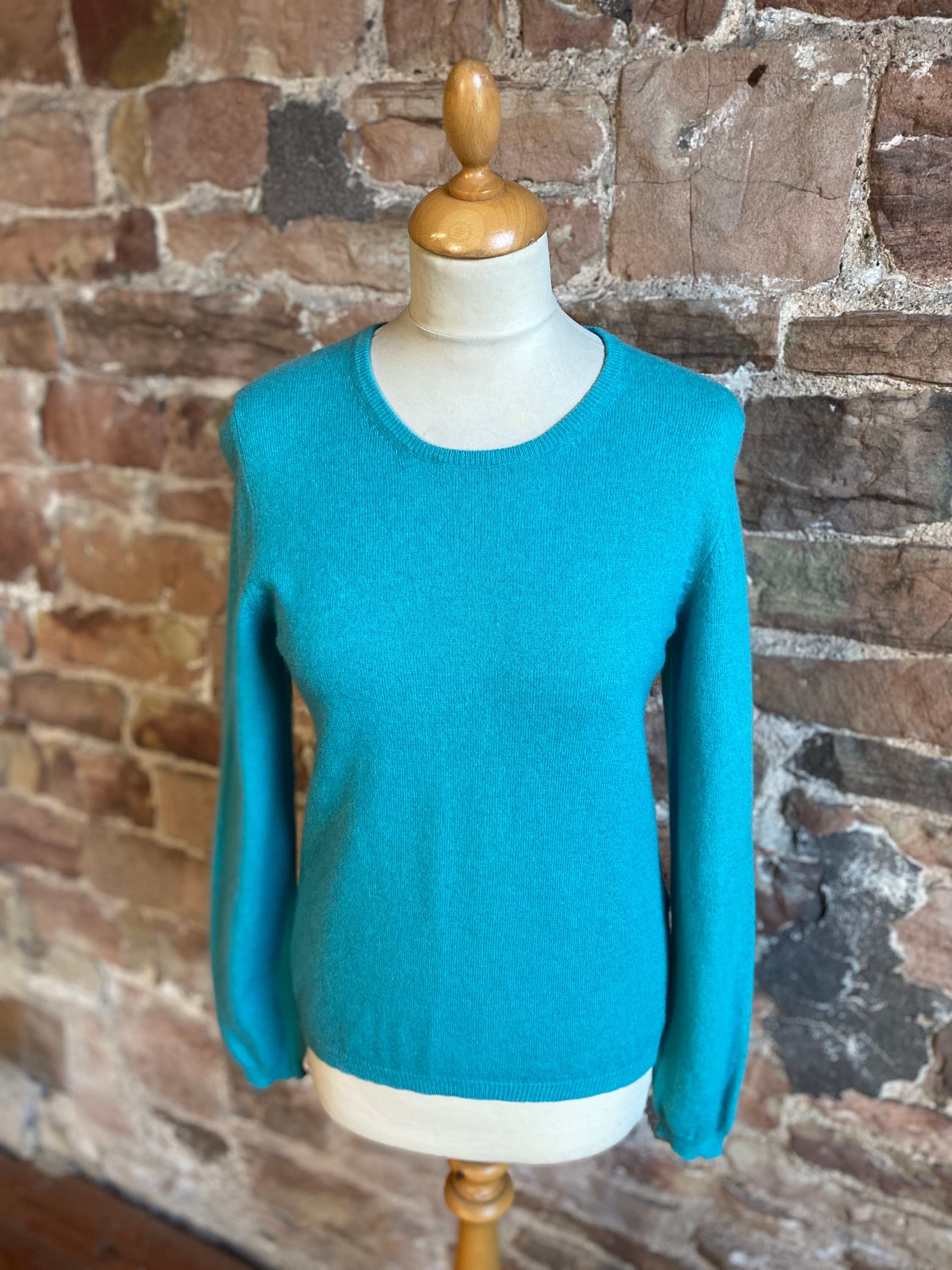 Isle 100% Pure Cashmere Crew Neck 