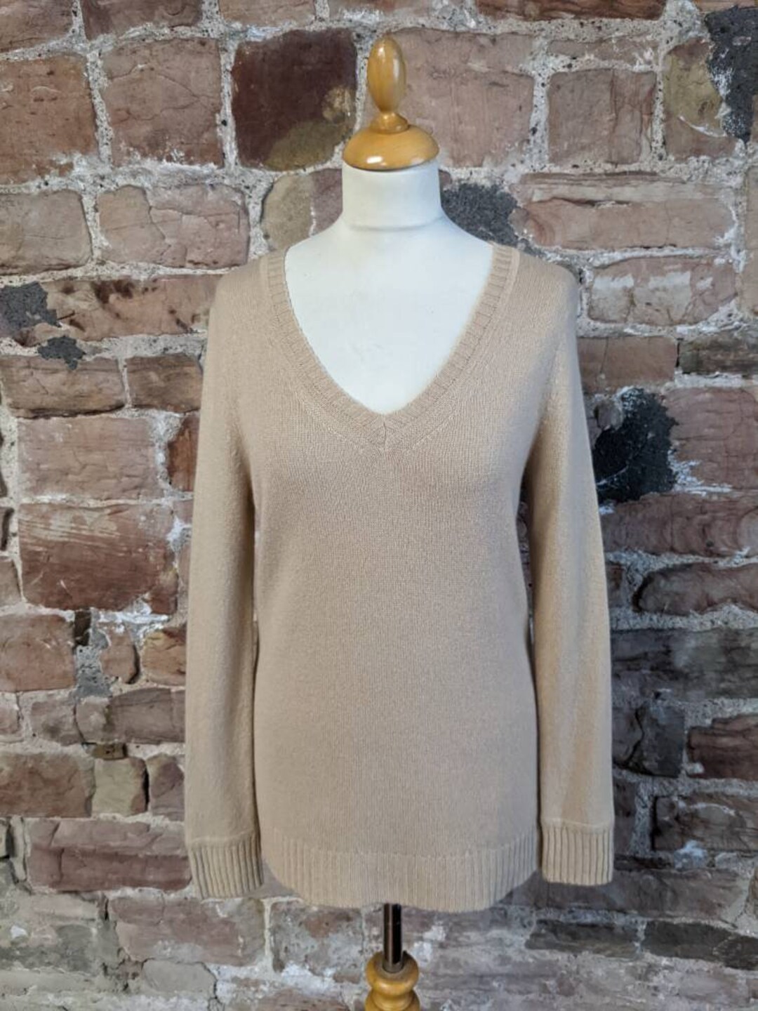 Jet Los Angeles Pullover aus 100% reinem Kaschmir mit V-Ausschnitt