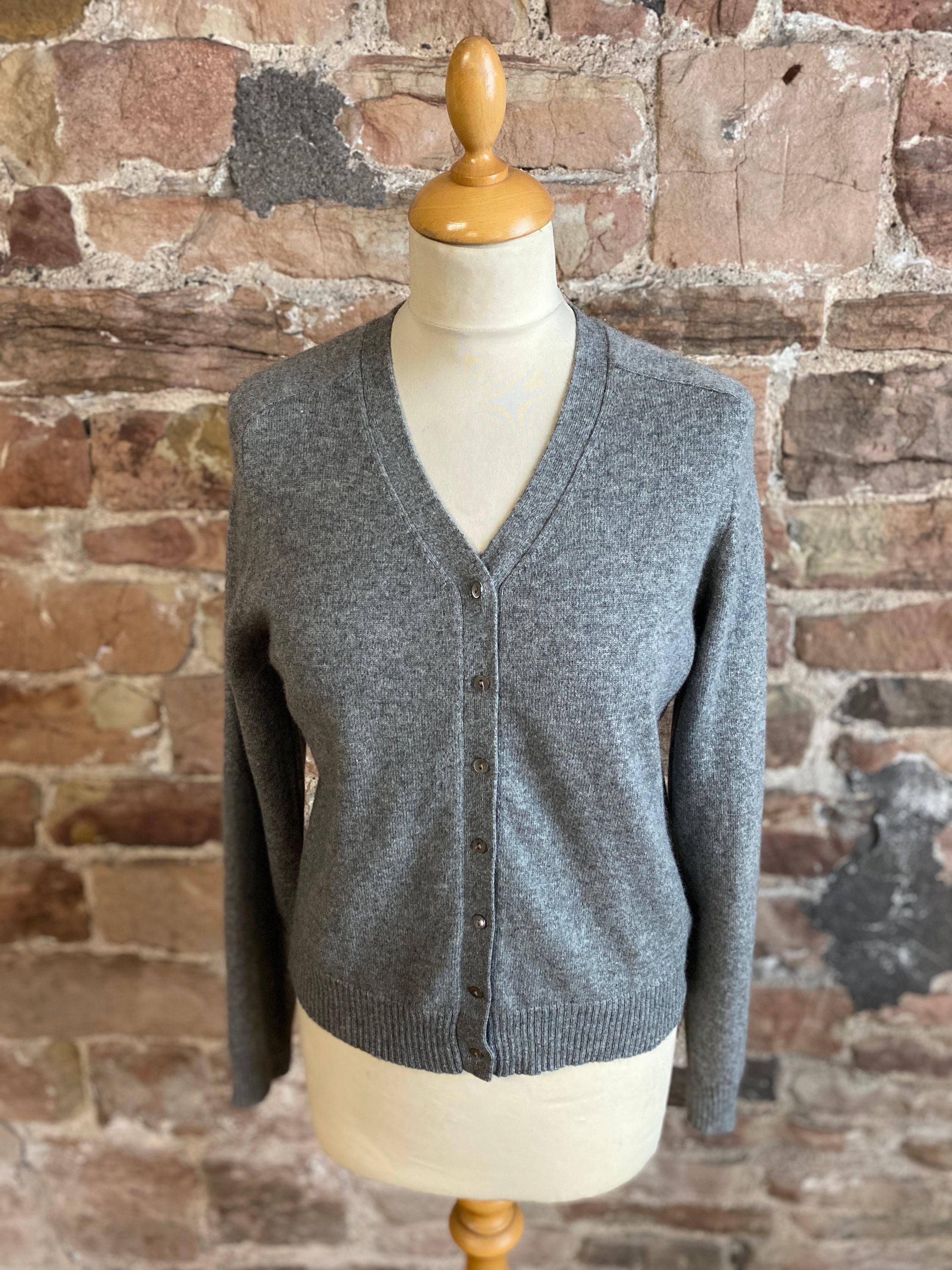 Ronit Zilkha 100% Pure Cashmere V Neck 