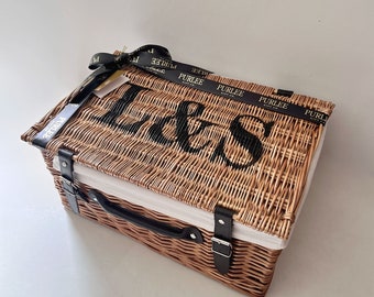 Personalised Hamper Gift Box, Picnic Basket for Two, Wedding Card Box Decor, New Home gift, Couples Anniversary Gifts, Birthday Hamper