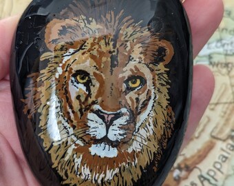 Hand painted lion, illustration tactile stone