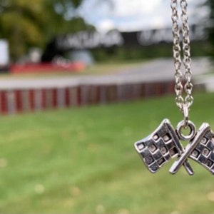 F1, Motorsport, Rennsportschmuck, Zielflagge Charm Schmuck, F1 Halskette, Rennsportschmuck, Indy500, BTCC, Touring Cars,
