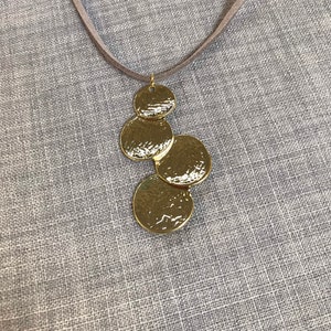 Stylish Boho Gold Disc Pendant, Gold Discs Pendant, Suede Pendant Necklace, Gift, Gold Necklace