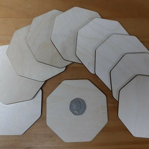 Hout achthoekige onderzetters effen hout ambachtelijke blanks - 8 zijden multiplex