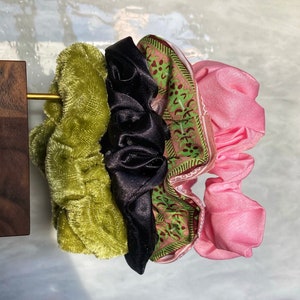 4 pack scrunchies - Silk scrunchies, Velvet scrunchies, Spring Scrunchies, Gifts for her, Scrunchies for curly hair, s, Mothers Day Gifts