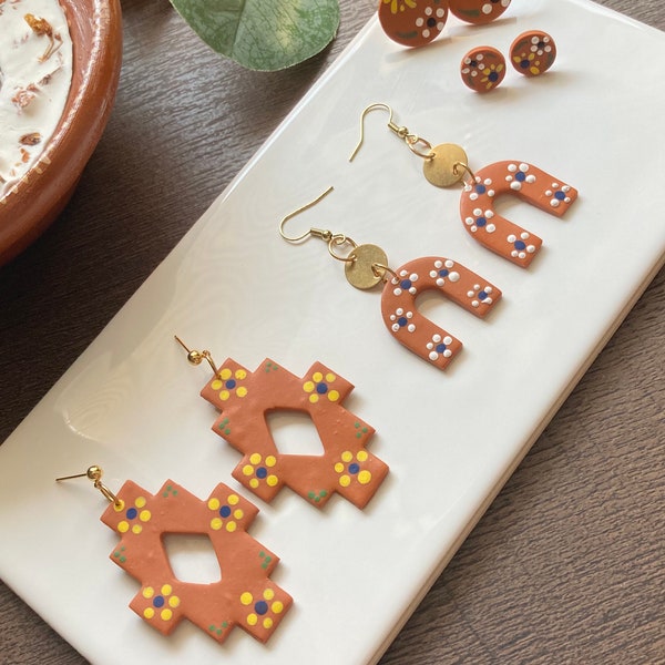 Cazuelita's #2- Handmade clay earrings, Hand painted earrings, Mexican earrings, Aretes de barro, Clay dangle earrings, Gifts for her