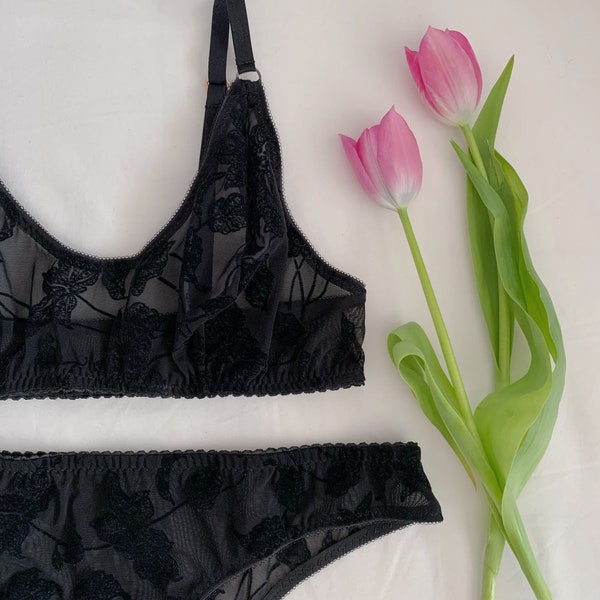 Black Mesh Bralette set with floral pattern no.2