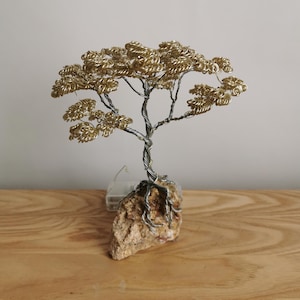 Árbol iluminado hecho a mano | Pequeña escultura de árbol de alambre iluminado | Decoración única para el hogar | Lámpara LED