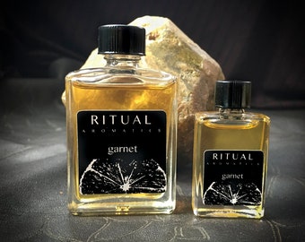 GARNET . Botanical Perfume . Cologne . Citrus . Green . Oakmoss . Vetiver . Copal .