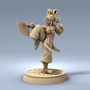 Female Monk Shaolin Monk - 28mm 32mm Resin Miniature - DnD - Dungeons & Dragons Miniatures - Pathfinder  - RPG - Tabletop - Wargaming