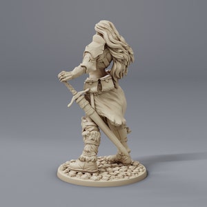 Female Barbarian - 3D Printed Miniature Model for Dnd and Roleplaying ...