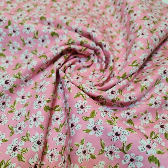 100% Cotton Poplin Daisy Floral Print Fabric – Soft Dress, Craft