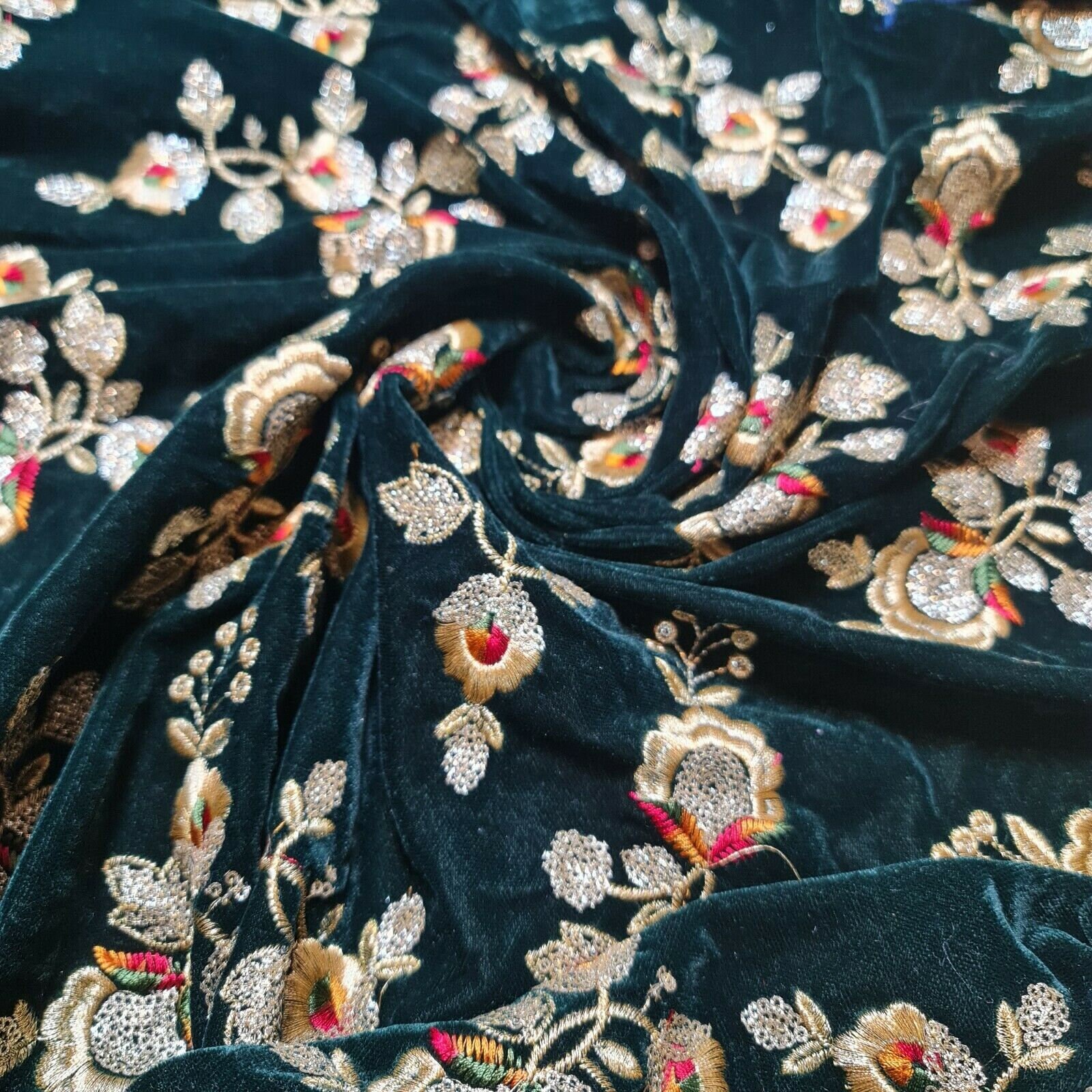 MODFUNS The Yard - Tela De Terciopelo De Lentejuelas Azul Rey De 4 Yardas, Tela Elástica Con Purpurina Metálica, Material De Lentejuelas Metálicas Para Acolchar, Costura, Tela De Lino Con Lentejuelas