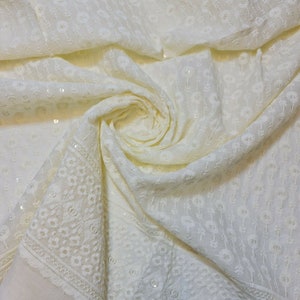 Cotton Lawn Broderie Anglaise Weiß/Creme Stickerei Kleiderstoff 128 cm (Design -9)