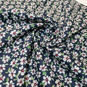 Navy Daisy 100% Cotton Poplin Floral Print Fabric – Soft Dress, Craft, Quilting Material – 58&quot; Wide – Sold by the Meter