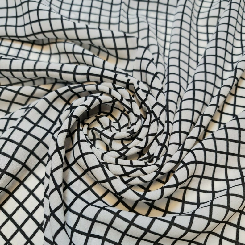 Black White Floral Printed Poly Crepe Dress Drape Craft Fabric 58 By The Meter Design 5