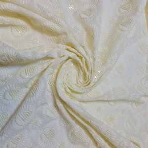 Cotton Lawn Broderie Anglaise White/Cream Embroidery Dress Craft Fabric 50&quot; (Design -3)