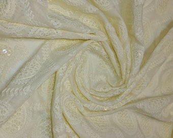 Broderie Anglaise Soft Flower Embroidery 100% Cotton Dress Craft Fabric 44" (Cream- 5)