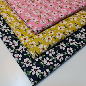 100% Cotton Poplin Daisy Floral Print Fabric – Soft Dress, Craft, Quilting Material – 58&quot; Wide – Sold by the Meter