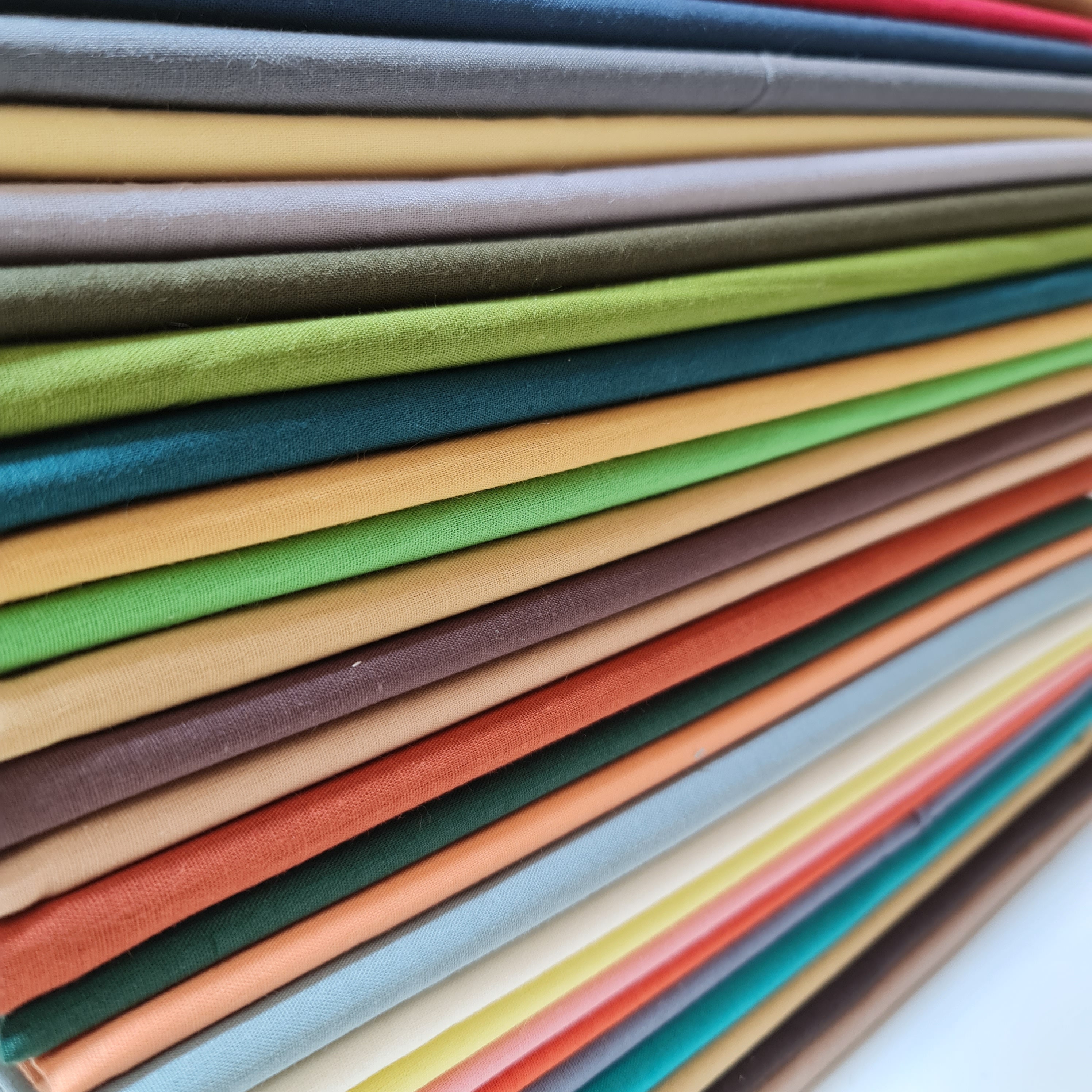 100% Cotton Fabric Sheeting Plain Solid Colours per metre, fat quarters,  samples