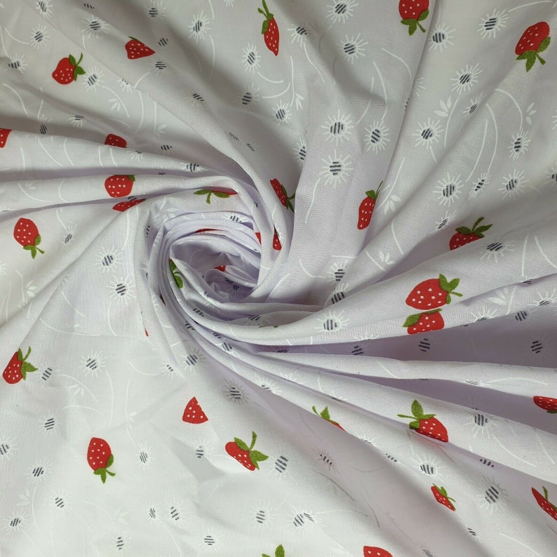 Floral Polycotton White Base Strawberry Print Craft Dress Fabric 44 By Meter