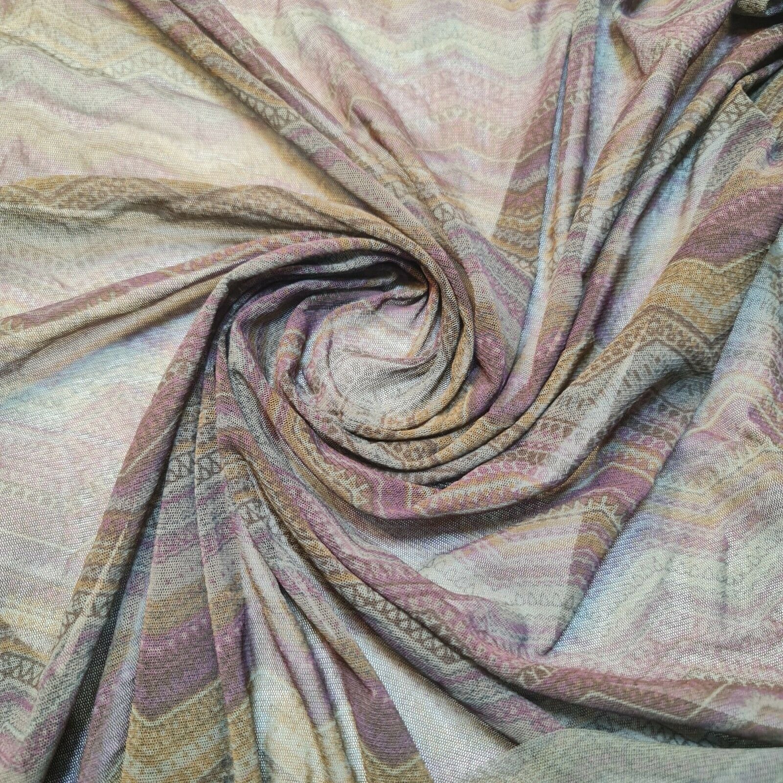 Mesh 2X2 diamond for the lining fabric -- Bonher Textile
