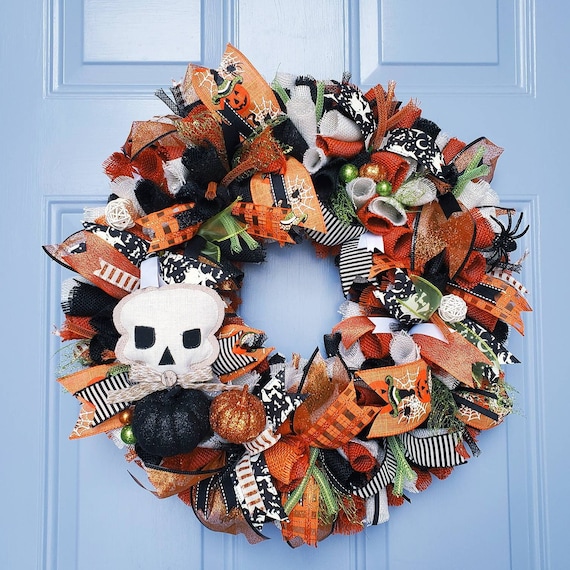Vintage Style Halloween Wreath for Front Door Outdoor Halloween