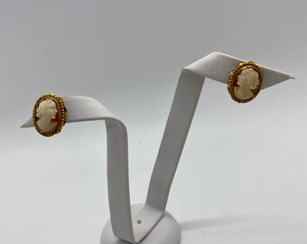 DABRO CAMEO EARRINGS 12KT gf