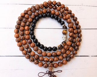 Natural tiger eye and obsidian rock bracelet set and sandalwood mala necklace / Buddha meditating at night