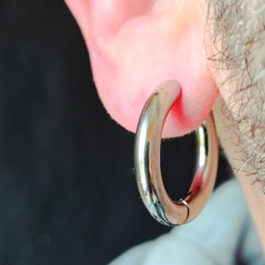 Aros de acero inoxidable Mega Wide Warring 6G con grosor adicional de 22 mm de calibre interior · Quasar steel