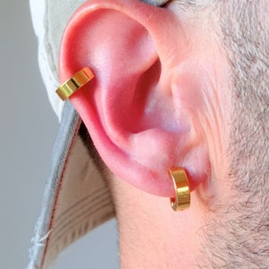 Earring without hole in 316 stainless steel / Golden Earcuff 14 mm for man