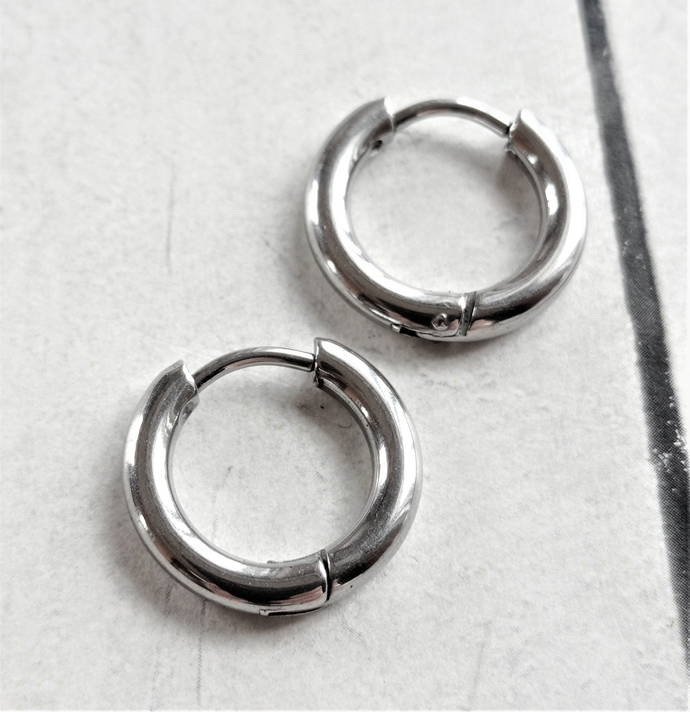 Orecchini A Cerchio Grandi In Acciaio Inox Placcato Oro – 70 Mm – Ipoallergenici Per Orecchie Sensibili
