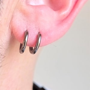 Boucles d'oreilles en argent sterling 925 avec émail noir fin et fermeture à clip Boucle d'oreille en argent noir pour hommes