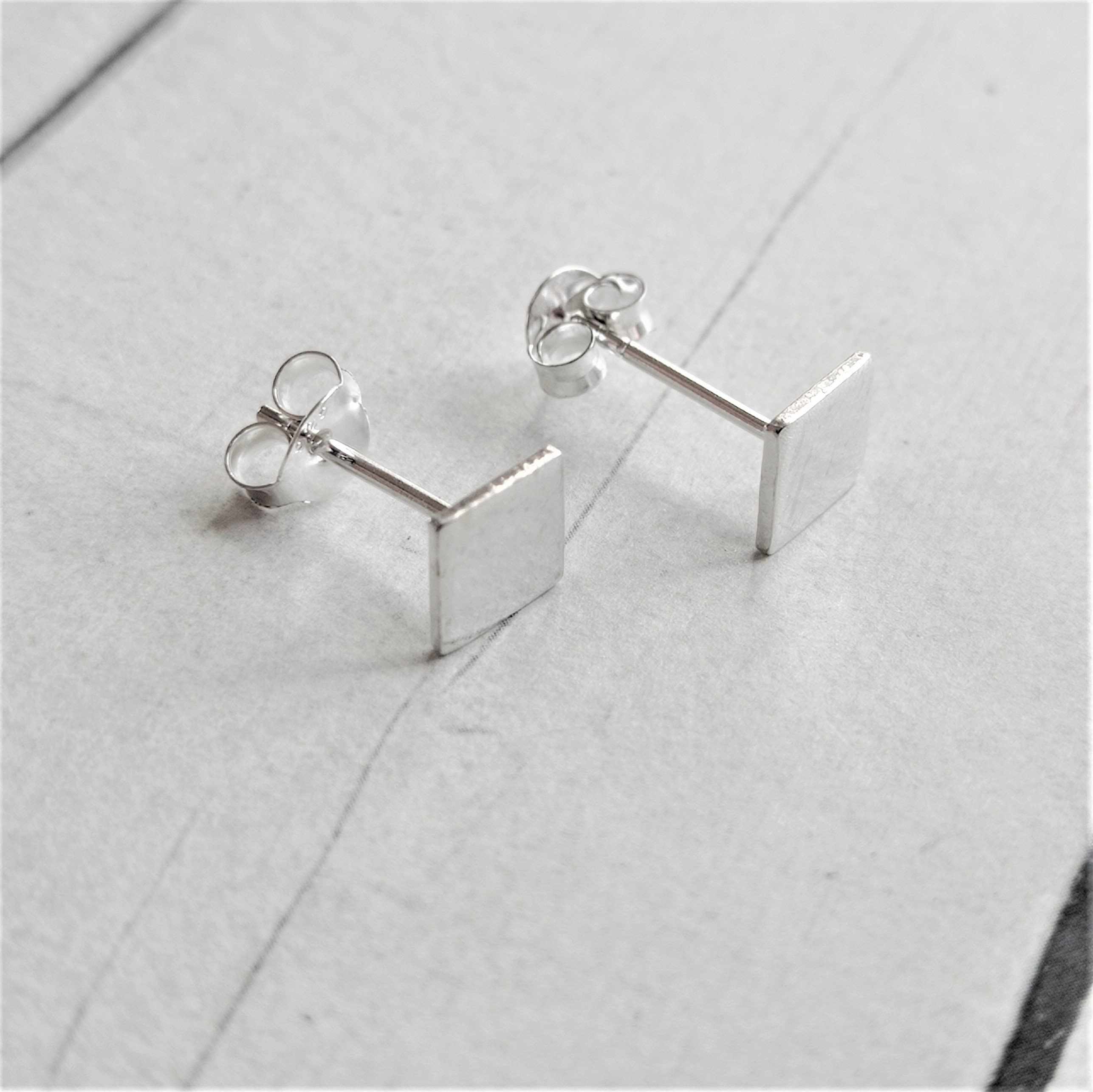 Square Earring Sterling Silver 929 Stud Type, With Pressure