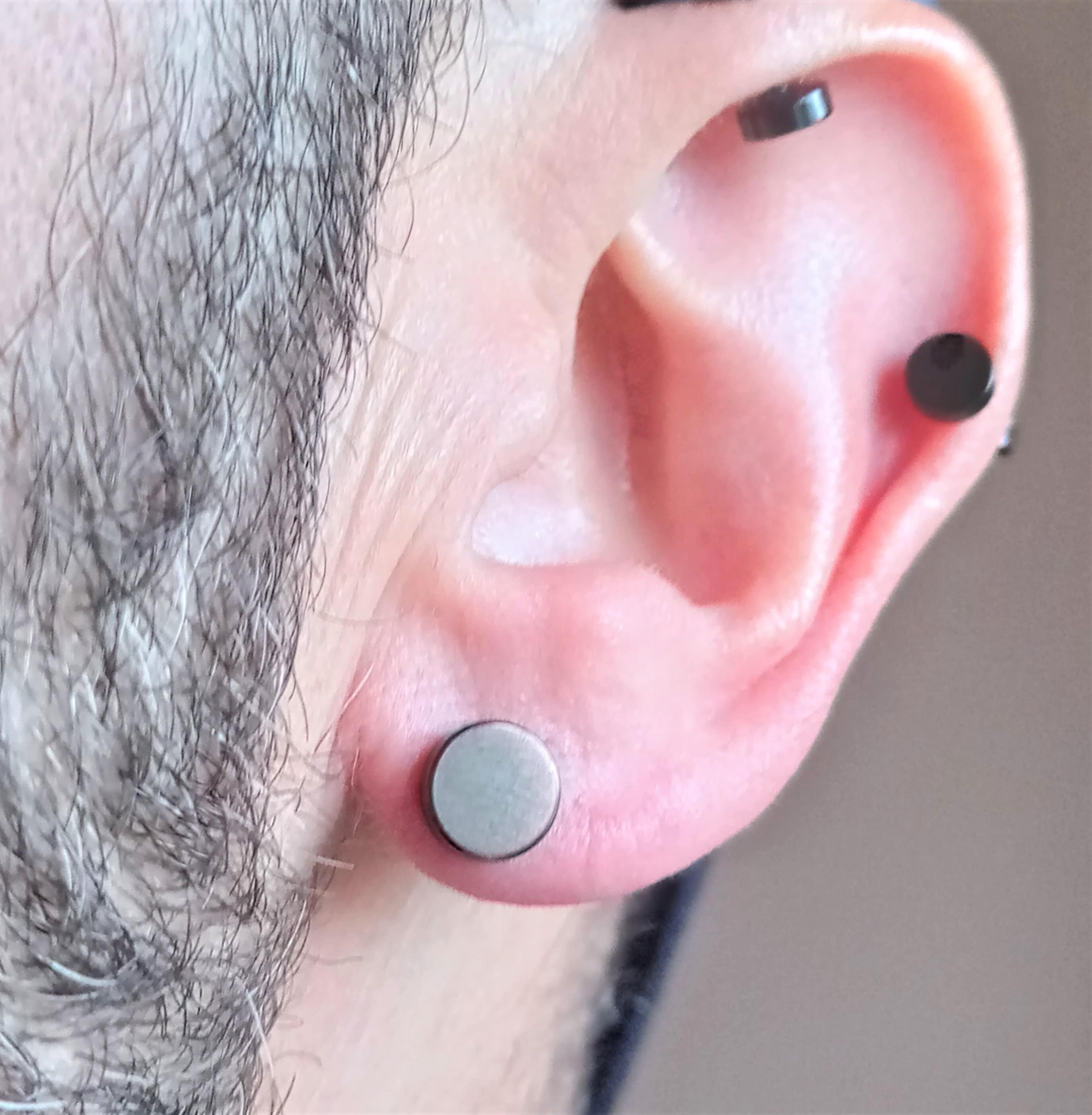 Barbell curvo da 10 mm con punte in acciaio chirurgico nero
